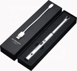 Oplaadbare Lange Dunne Elektrische Aansteker - Duurzame Plasma Aansteker - Inclusief Cadeauverpakking - BBQ – Kaarsen – Zilver 7 Oplaadbare Lange Dunne Elektrische Aansteker - Duurzame Plasma Aansteker - Inclusief Cadeauverpakking - BBQ – Kaarsen – Zilver -Optimaal Barbecue Winkel 1200x1101 1