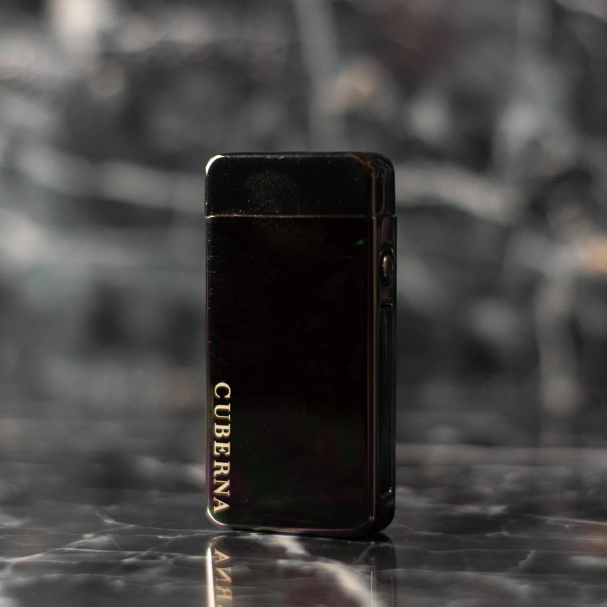 Merkloos Cuberna Elektrische Plasma USB Aansteker Met Batterij Indicator Ice Black - Wind En Storm Bestendig - Geschikt Voor Kaarsen, Vuurwerk, Sigaretten En BBQ 2 Merkloos Cuberna Elektrische Plasma USB Aansteker Met Batterij Indicator Ice Black - Wind En Storm Bestendig - Geschikt Voor Kaarsen, Vuurwerk, Sigaretten En BBQ - Afbeelding 2