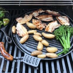 Chefs Cuisine Gietijzeren Grillpan - Grillpan Gietijzer - Gietijzer Bbq Grillpan - Gietijzeren Grillplaat - Pizzasteen - Plancha Gietijzer - Gietijzeren Bakplaat - Rond 36 Cm - Dubbelzijdig -Optimaal Barbecue Winkel 1200x1200 387