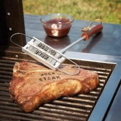 Merkloos BBQ Branding Iron - Barbecuegereedschapset - Bbq Accessoires - Bbq Brandijzer -Optimaal Barbecue Winkel 1200x1200 783