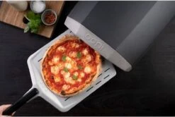 Ooni Pizzaschep Aluminium - Perforated Pizza Peel 12 Inch -Optimaal Barbecue Winkel 1200x806 2