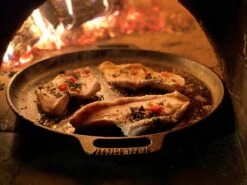 Valhal Outdoor Skillet / Plancha / Koekenpan - Gietijzer - Diameter 35cm, Twee Handvatten, VH35F -Optimaal Barbecue Winkel 1200x900 44