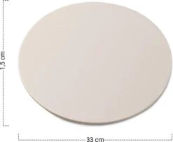 MaxxHome Pizzasteen - BBQ Steen - Pizzasteen Voor De Lekkerste Bereiding Van Een Pizza Op Jouw Barbecue Of In De Oven - Pizza Steen Rond - Medium (33 Cm) 9 MaxxHome Pizzasteen - BBQ Steen - Pizzasteen Voor De Lekkerste Bereiding Van Een Pizza Op Jouw Barbecue Of In De Oven - Pizza Steen Rond - Medium (33 Cm) -Optimaal Barbecue Winkel 1200x986