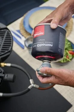 NomadiQ Gasflesjes (3 Stuks X 500 Gram) - EN417 Schroefventiel 7 NomadiQ Gasflesjes (3 Stuks X 500 Gram) - EN417 Schroefventiel -Optimaal Barbecue Winkel 799x1200 4